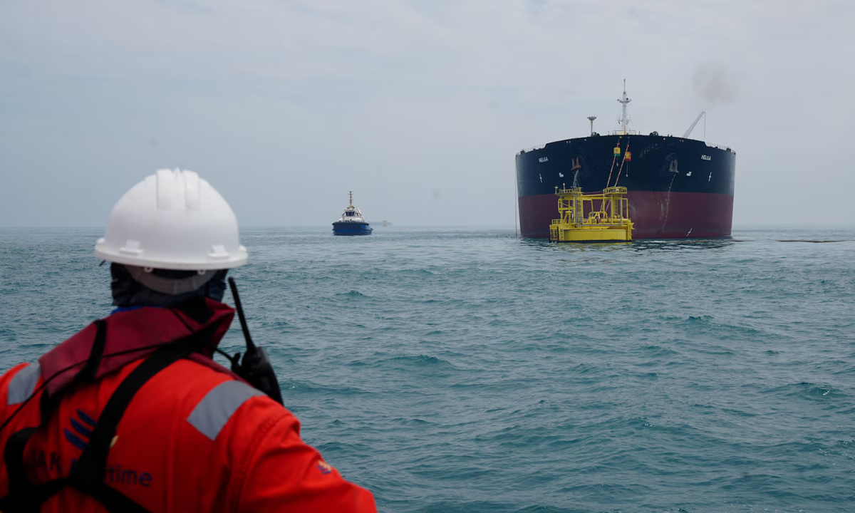 Các nước vùng Vịnh đối mặt nguy cơ khủng hoảng kinh tế