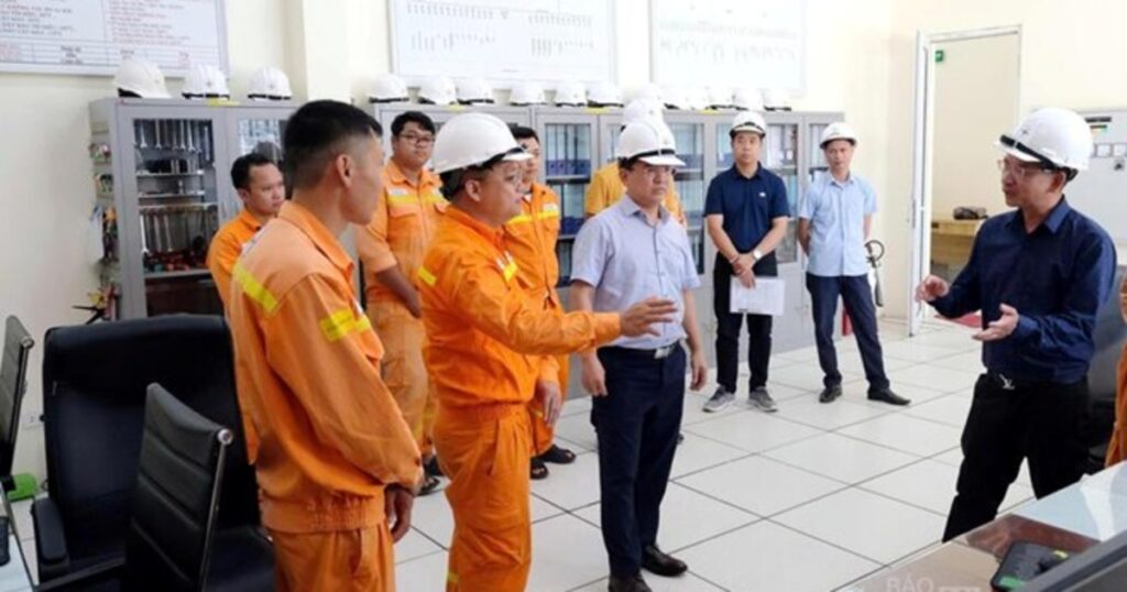 Hệ thống điện “căng mình” trước phụ tải tối và Siêu El Nino