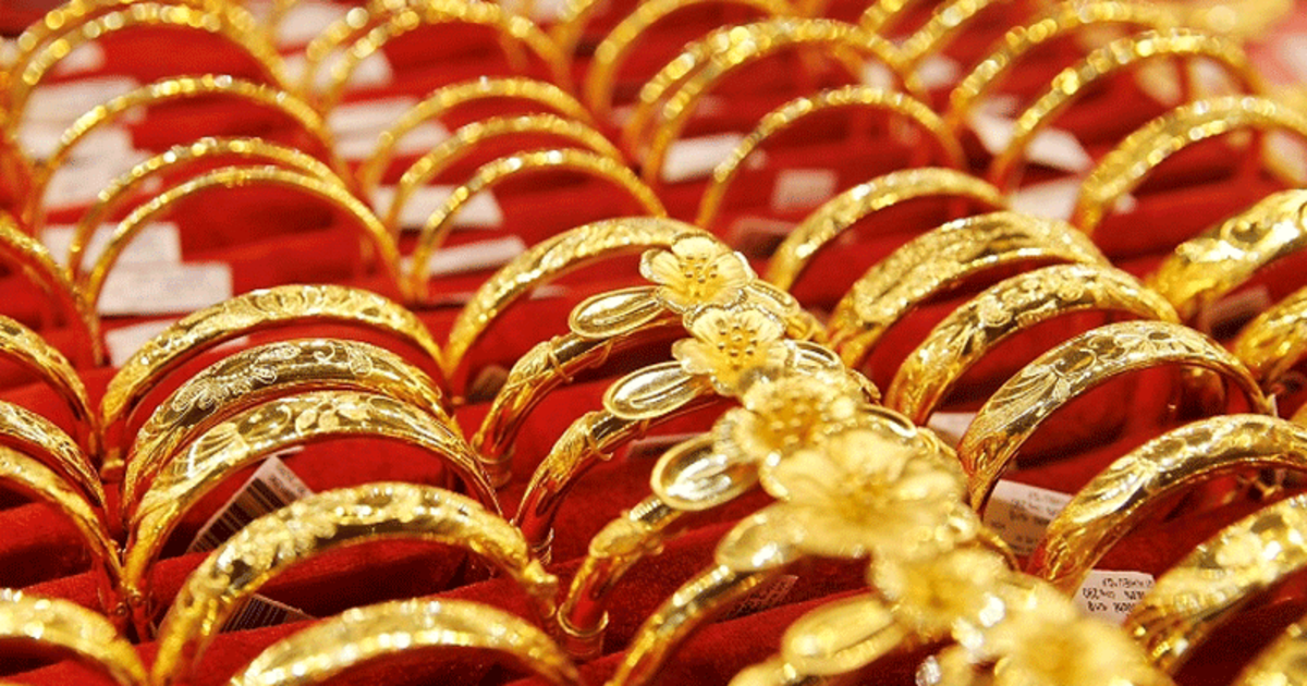 Giá vàng trong nước lùi sâu, âm thầm dò đáy