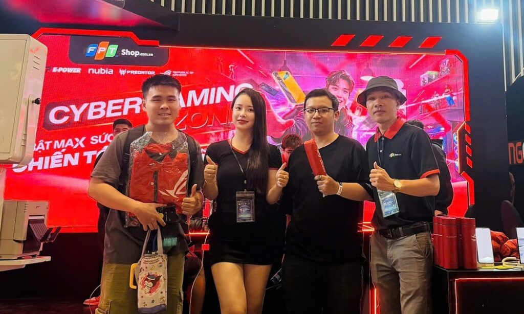 Đa dạng hoạt động tại gian hàng FPT Shop ở Vietnam GameVerse 2026