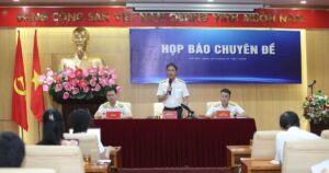 Cục Thuế lên tiếng về việc nợ thuế ít vẫn bị tạm hoãn xuất cảnh