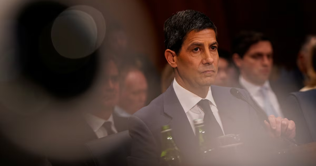 Ông Kevin Warsh chính thức được Thượng viện Mỹ phê chuẩn làm chủ tịch Fed