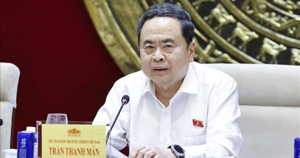 Tổng rà soát văn bản quy phạm pháp luật: Lấy người dân, doanh nghiệp làm trung tâm
