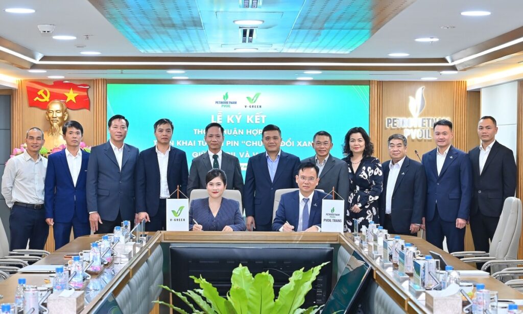 V-Green hợp tác PVOil triển khai hơn 3.000 tủ đổi pin