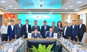 V-Green hợp tác PVOil triển khai hơn 3.000 tủ đổi pin