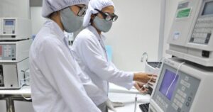 Áp dụng cơ chế "luồng xanh", hỗ trợ doanh nghiệp tiên phong của ngành y tế