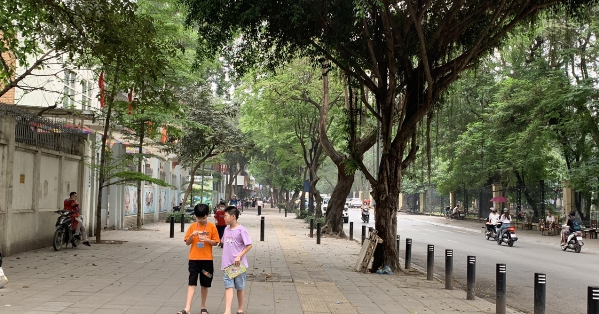 Kinh tế vỉa hè Hà Nội: Cần một cơ chế công bằng, nhân văn và an toàn xã hội