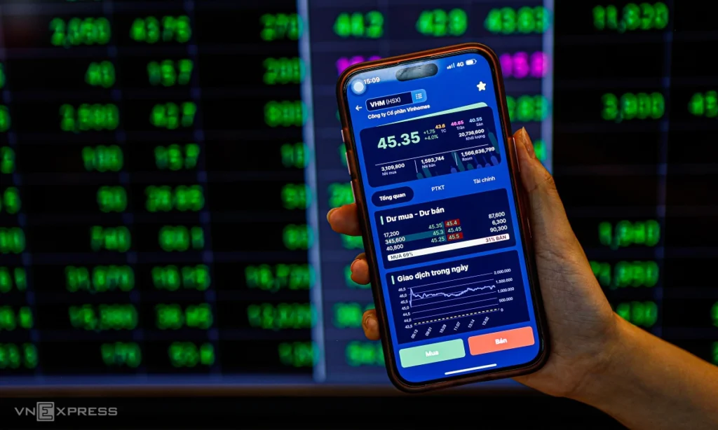 Cổ phiếu trụ tác động đến VN-Index ra sao?