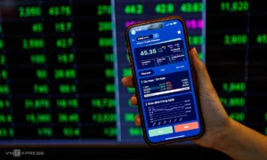 Cổ phiếu trụ tác động đến VN-Index ra sao?