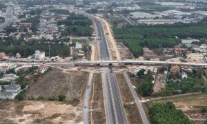 Phân luồng hai cầu vượt khi thông xe cao tốc Biên Hòa - Vũng Tàu