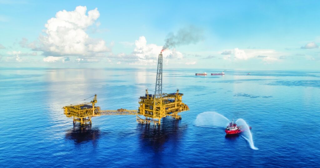 PETROVIETNAM mời thầu lô dầu khí mở trên thềm lục địa - Lô 17