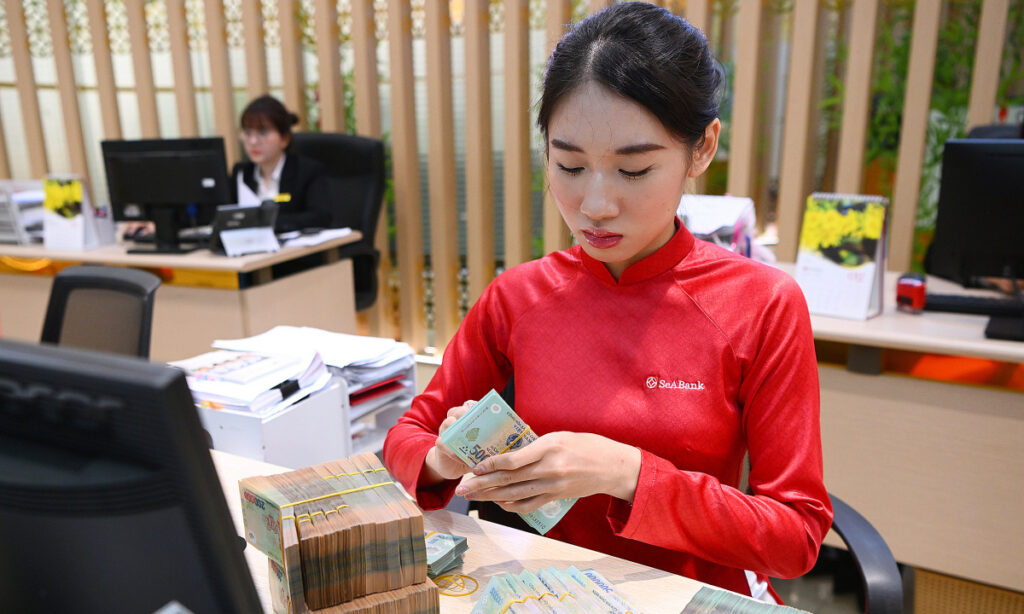 Lãi suất tiết kiệm ngân hàng nào cao nhất?