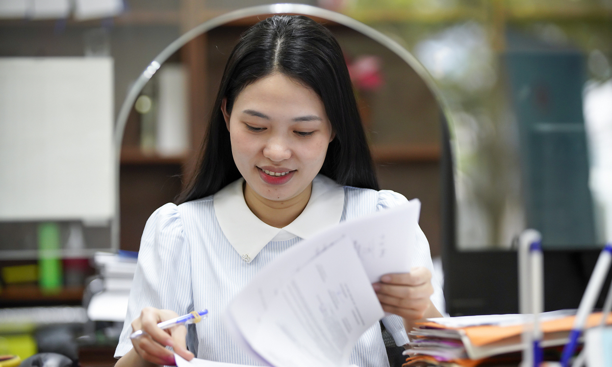 Chính phủ chốt tăng lương cơ sở lên 2,53 triệu đồng từ 1/7