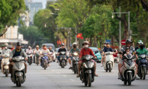 Hà Nội dự kiến hỗ trợ tối đa 5 triệu đồng mỗi người để chuyển sang xe máy điện