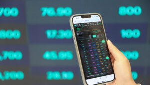 VN-Index tăng mạnh nhất hai tháng