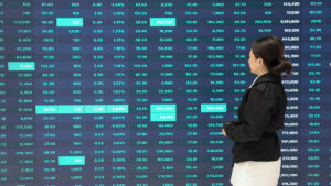 Chứng khoán 'đi tàu lượn' trong phiên ATC