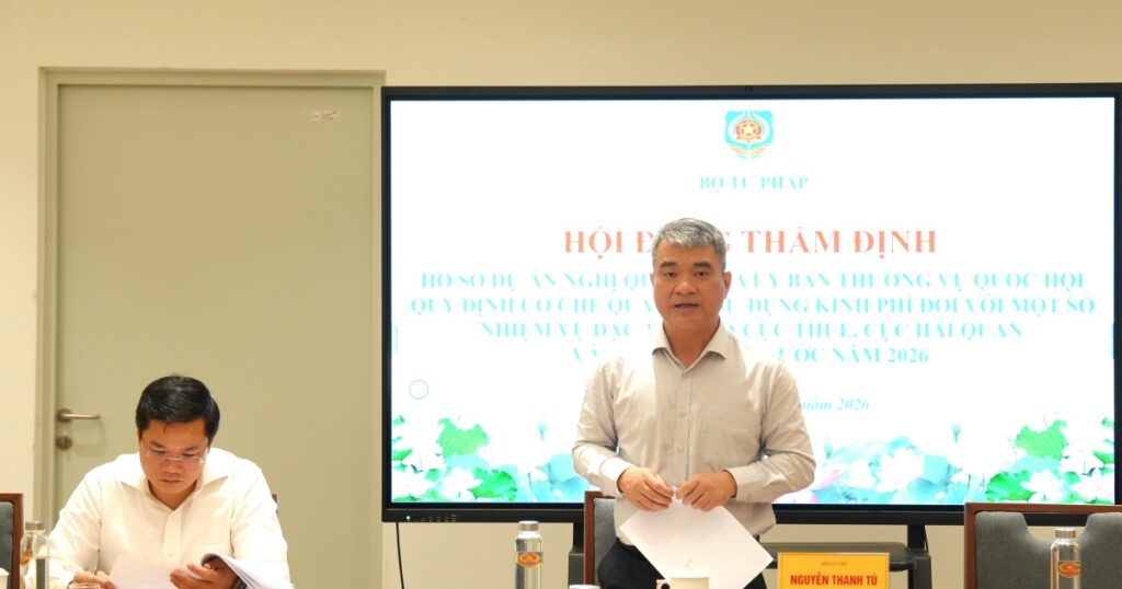 Không tiếp tục cơ chế bổ sung thu nhập đặc thù cho cán bộ thuế, hải quan, kho bạc