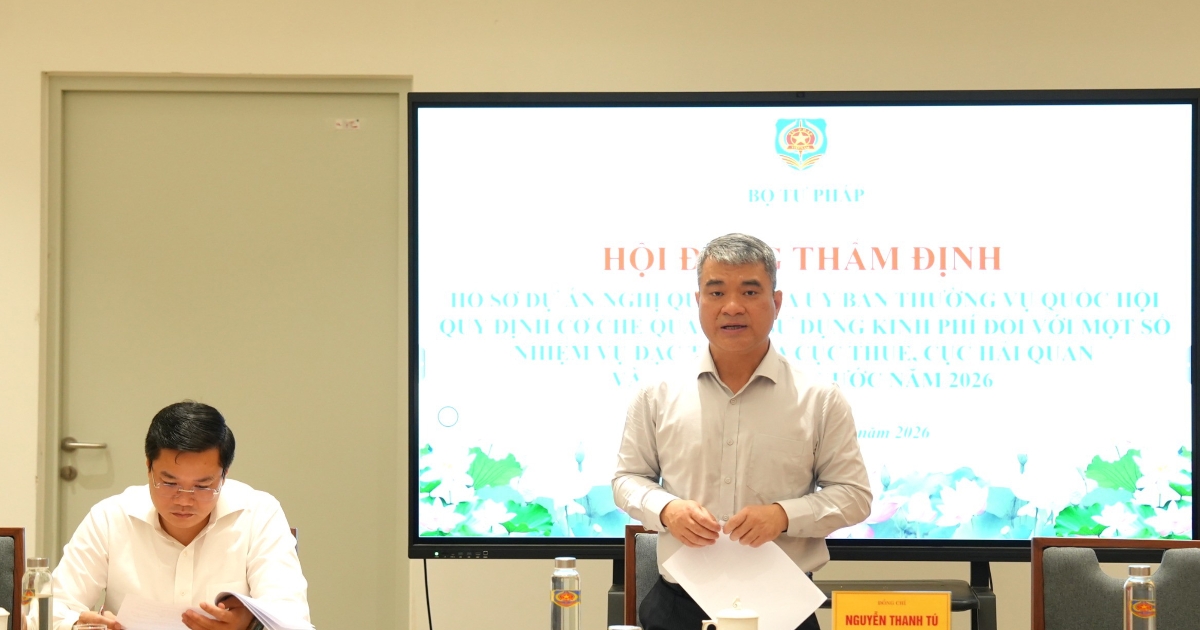 Không tiếp tục cơ chế bổ sung thu nhập đặc thù cho cán bộ thuế, hải quan, kho bạc