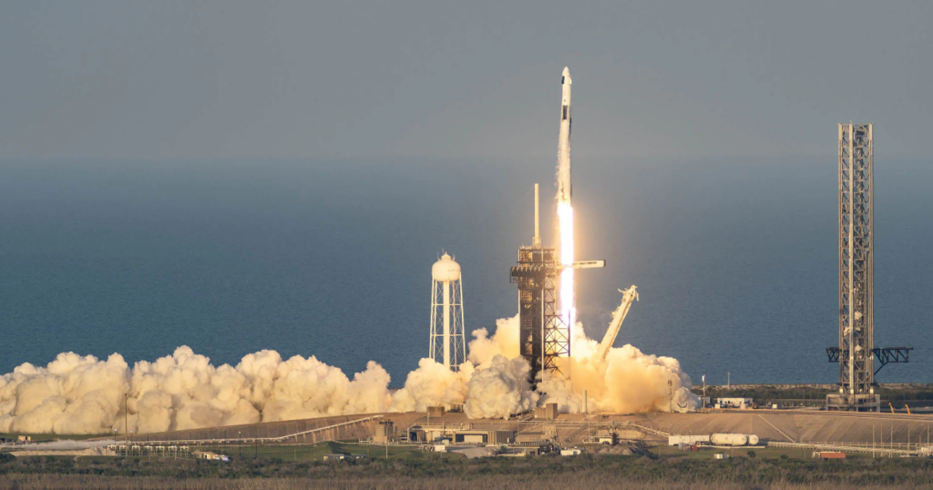 SpaceX mất 400 tỷ USD vốn hóa trong một phiên