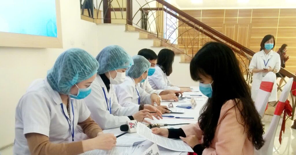 Nhiều địa phương gặp khó trong dự toán chi phí khám sức khỏe cho người dân