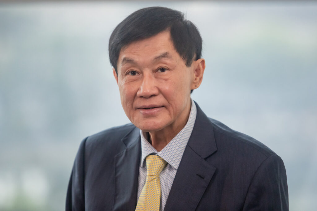 Công ty ông Johnathan Hạnh Nguyễn làm chủ tịch tính chia cổ tức kỷ lục