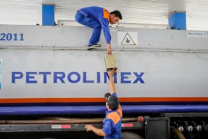 Petrolimex tính bán toàn bộ cổ phiếu quỹ