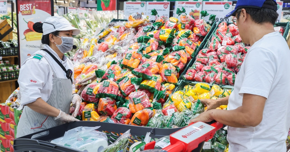 Cuộc đua kích cầu tiêu dùng của các doanh nghiệp bán lẻ đang diễn ra sôi động