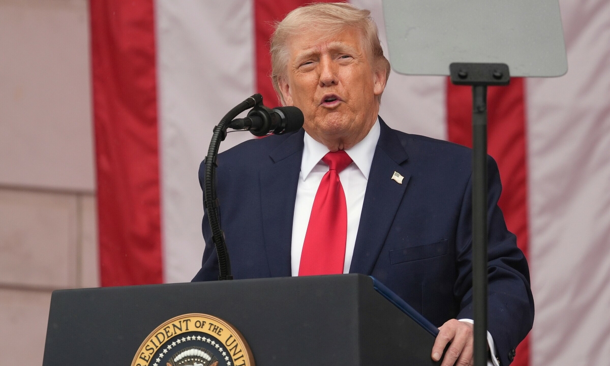 Ông Trump lặng lẽ tái khởi động cỗ máy áp thuế