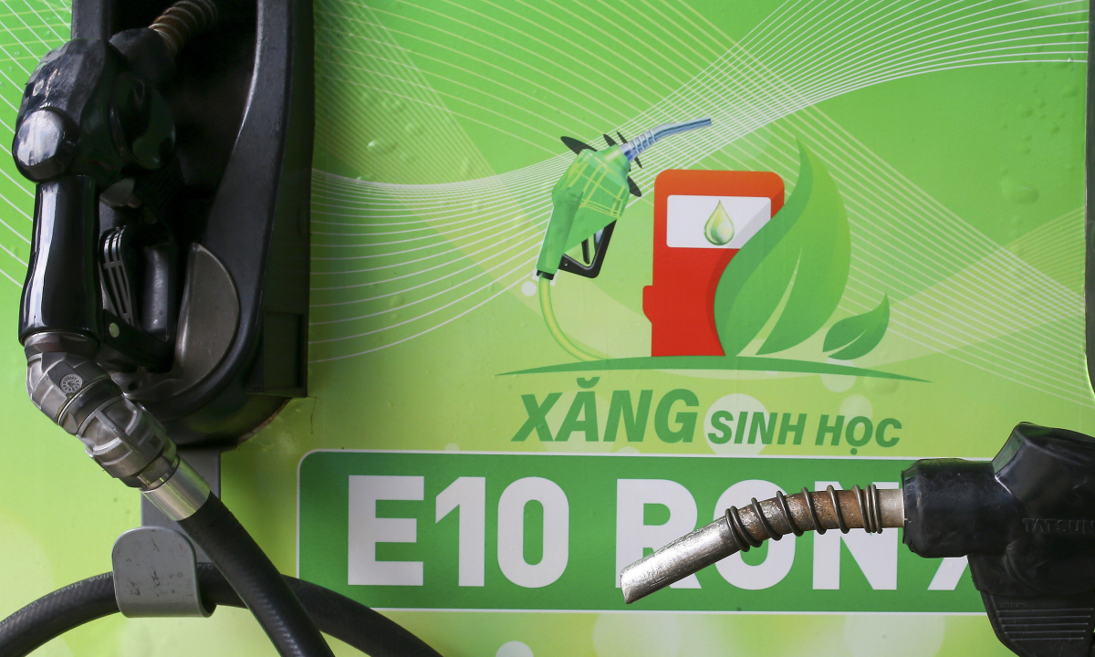 Các hãng xe đồng loạt công bố danh mục xe tương thích xăng E10