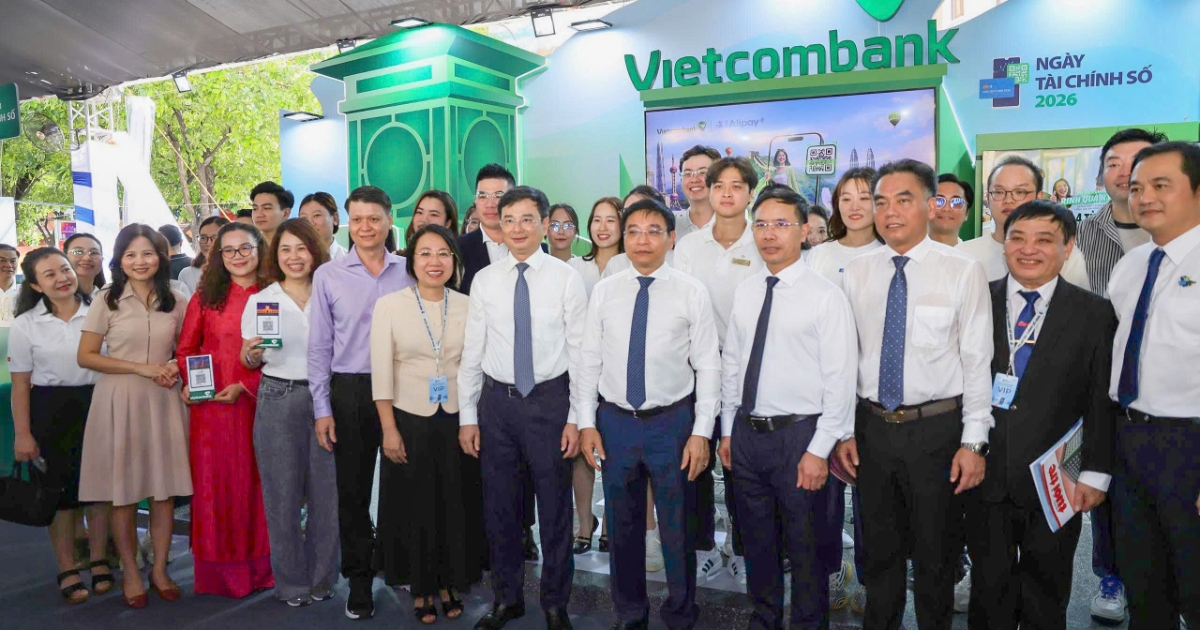 Vietcombank đồng hành phát triển tài chính số toàn diện đến cộng đồng