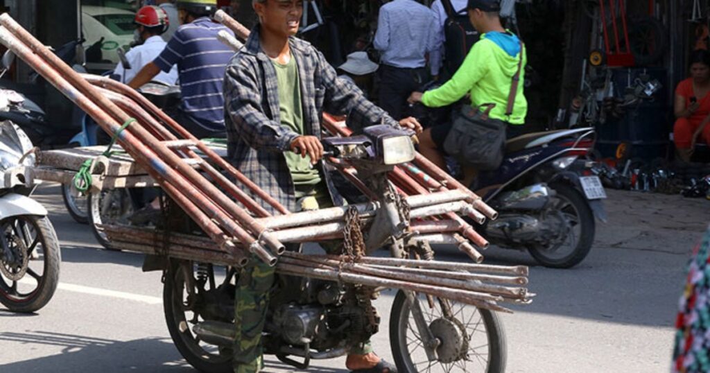Hà Nội: Hỗ trợ 20 triệu đồng cho hộ nghèo chuyển đổi phương tiện giao thông xanh