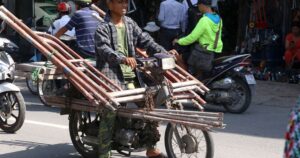 Hà Nội: Hỗ trợ 20 triệu đồng cho hộ nghèo chuyển đổi phương tiện giao thông xanh