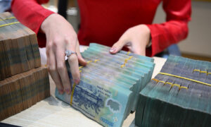 Thủ tướng: Mục tiêu năm 2027 tăng trưởng hai chữ số