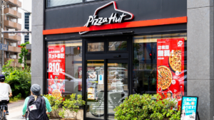 Công ty mẹ bán chuỗi Pizza Hut vì khó cạnh tranh