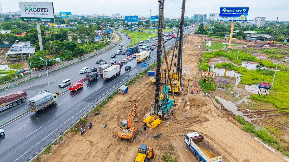 Vay hơn 27.000 tỷ đồng mở rộng cao tốc TP HCM - Trung Lương - Mỹ Thuận