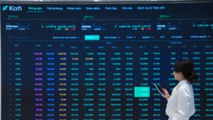 VN-Index đảo chiều tăng mạnh