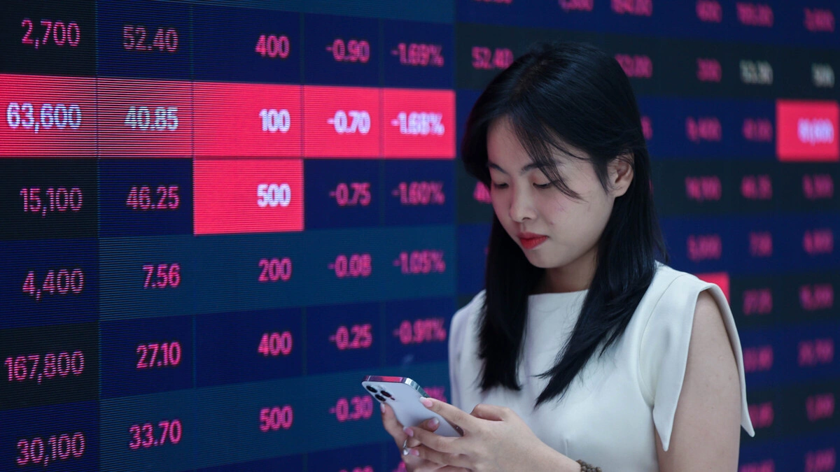 VN-Index xuống mức thấp nhất ba tháng