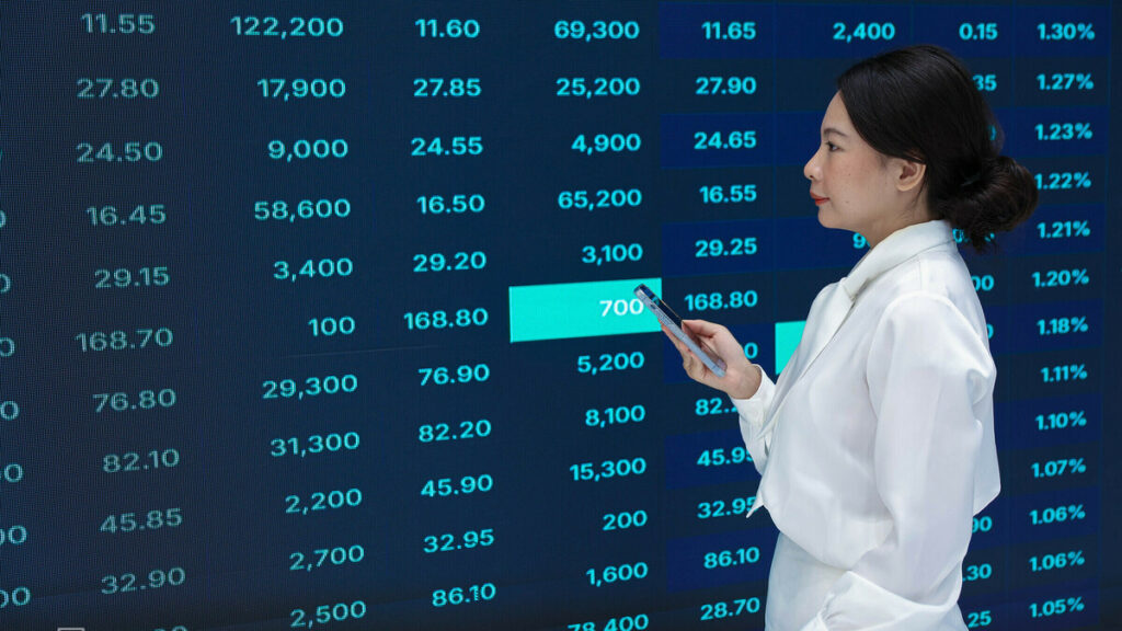 Chứng khoán Việt Nam ra sao nửa cuối năm?