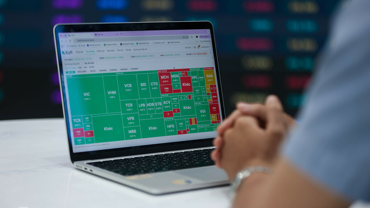 Hai phần ba doanh nghiệp niêm yết đạt chuẩn công bố thông tin