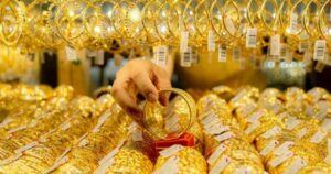 Giá vàng nhẫn rơi thẳng, bên mua thiệt tới hơn 20 triệu đồng/lượng sau nửa năm