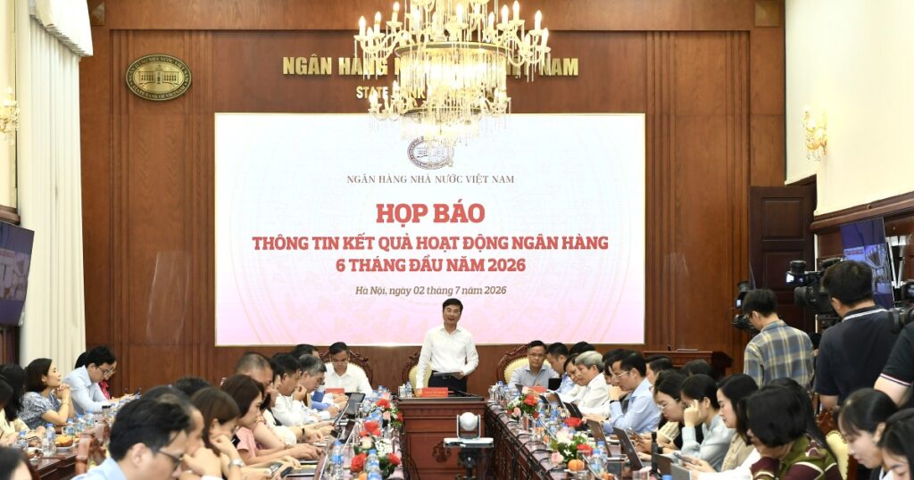 Thanh khoản hệ thống ngân hàng vẫn ổn định nhưng áp lực cân đối nguồn vốn ngày càng lớn