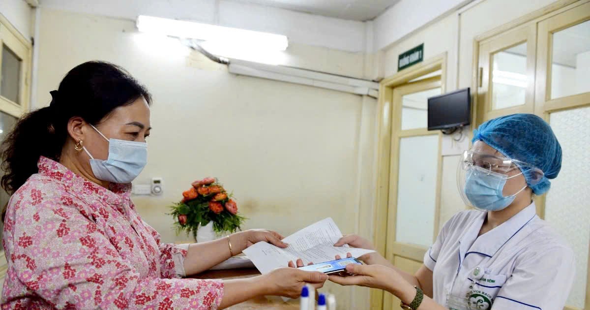 Bộ Nội vụ đề xuất bổ sung đối tượng tham gia bảo hiểm y tế do Nhà nước đóng