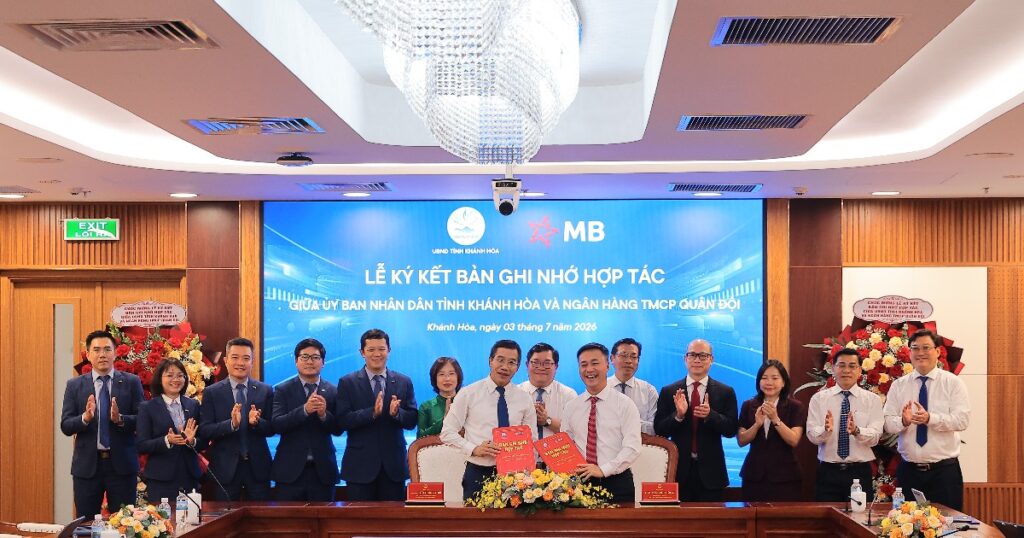 MB ký kết hợp tác với tỉnh Khánh Hòa, đồng hành thúc đẩy chuyển đổi số địa phương