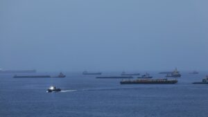 Dòng dầu khí qua Hormuz khôi phục đến đâu?