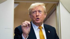 Ông Trump chọn người 'hoài nghi biến đổi khí hậu' phụ trách báo cáo khí hậu Mỹ