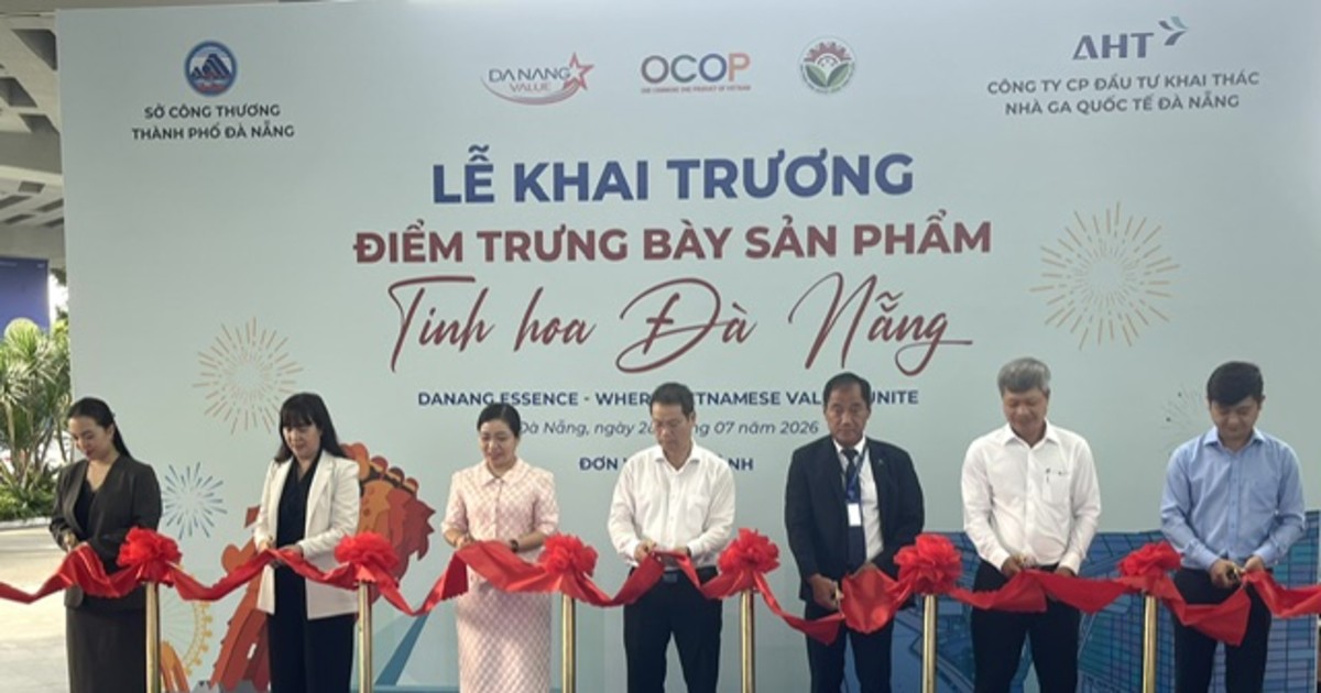 Trưng bày sản phẩm “Tinh hoa Đà Nẵng” tại Cảng Hàng không Quốc tế Đà Nẵng