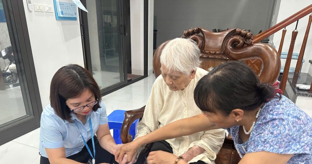 Hà Nội hoàn thành hơn 93% hồ sơ ủy quyền nhận lương hưu, trợ cấp sau 5 ngày