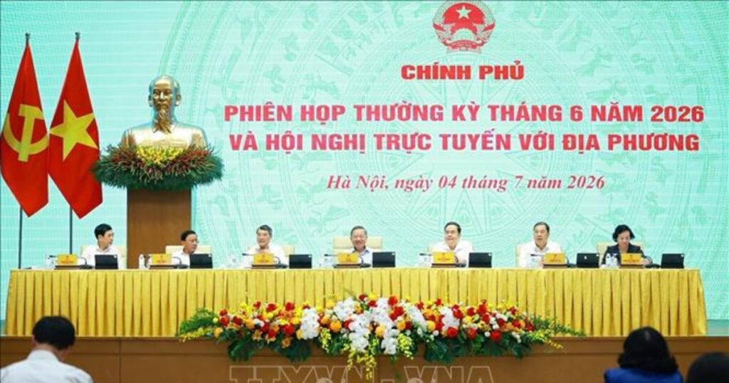 Hà Nội, Thành phố Hồ Chí Minh cam kết tăng trưởng hai con số, giữ vai trò dẫn dắt tăng trưởng cả nước