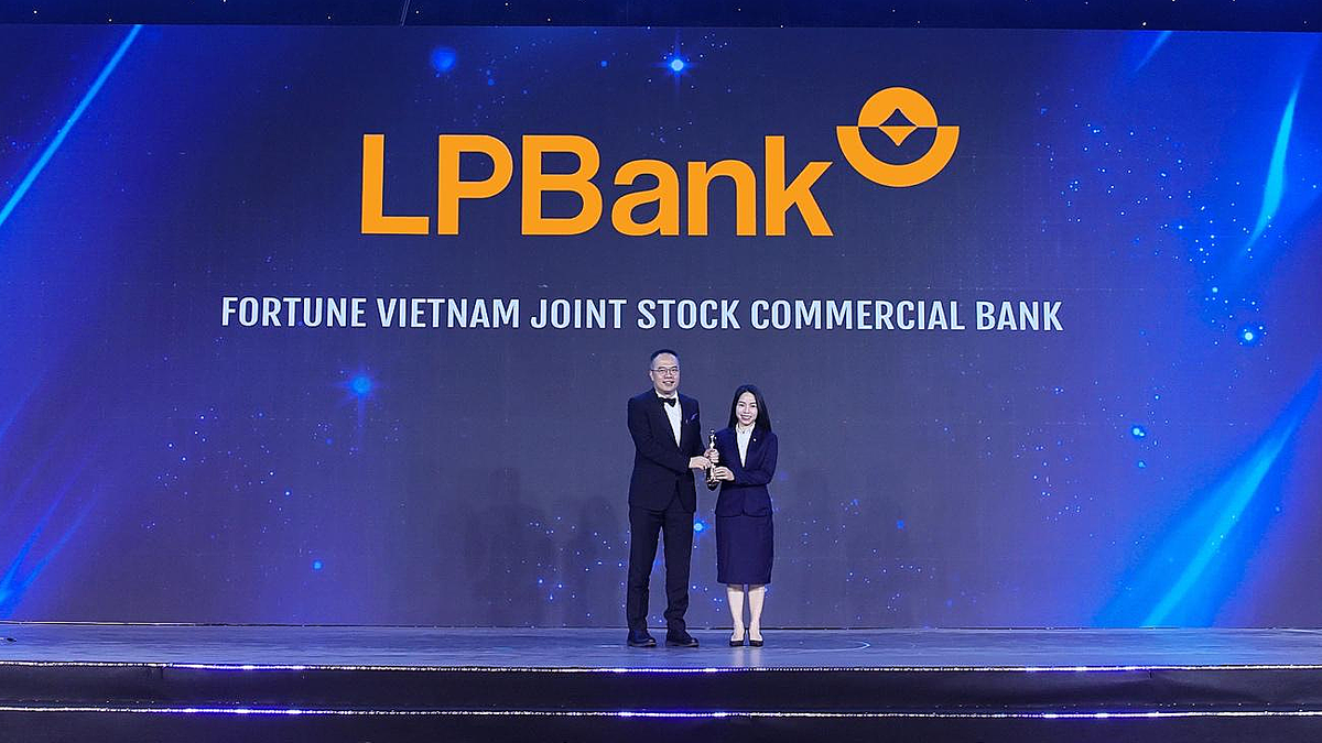 LPBank nhận hai giải thưởng tại HR Asia Awards 2026