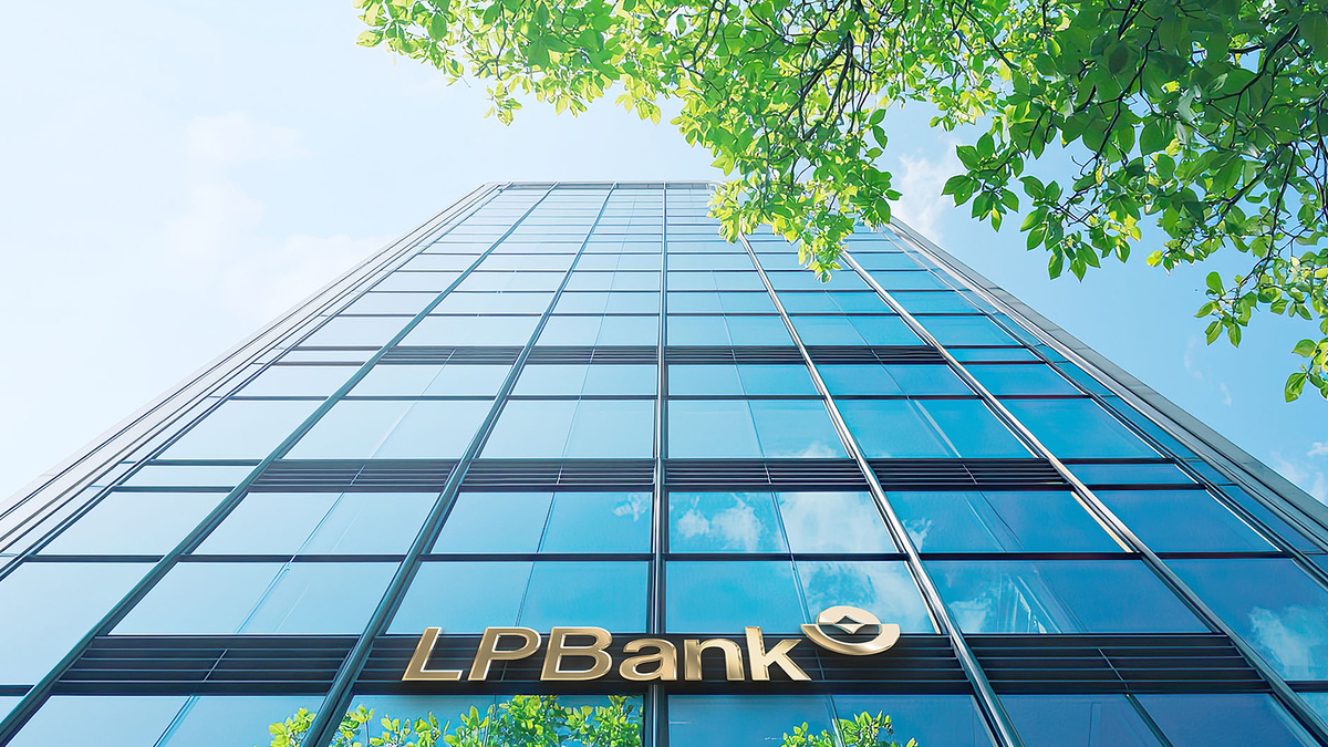 LPBank lãi gần 6.000 tỷ nửa đầu năm